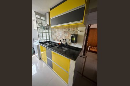 Apartamento à venda com 55m², 2 quartos e 1 vaga Apartamento à venda com 55m², 2 quartos e 1 vagaCozinha