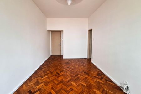 Sala de apartamento para alugar com 3 quartos, 96m² em Santa Rosa, Niterói