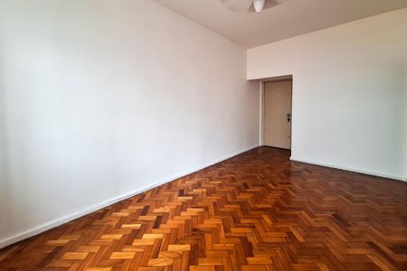 Sala de apartamento para alugar com 3 quartos, 96m² em Santa Rosa, Niterói