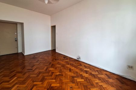 Apartamento para alugar com 96m², 3 quartos e 1 vaga Apartamento para alugar com 96m², 3 quartos e 1 vagaSala