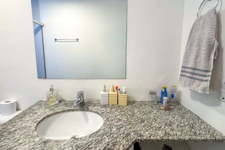 Apartamento à venda com 70m², 2 quartos e 1 vagaBanheiro Social