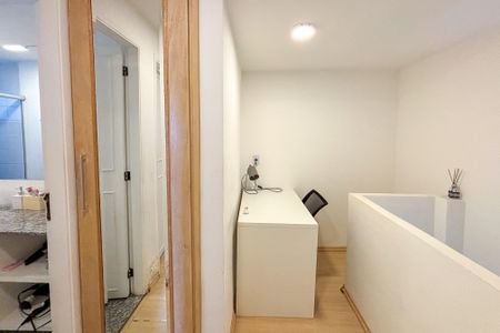 Apartamento à venda com 70m², 2 quartos e 1 vagaCorredor