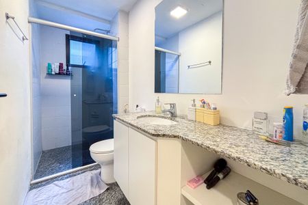 Apartamento à venda com 70m², 2 quartos e 1 vagaBanheiro Social