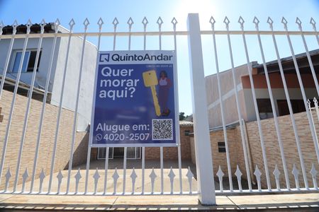 Casa para alugar com 80m², 2 quartos e 3 vagasPlaca