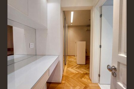 Apartamento à venda com 93m², 2 quartos e 2 vagas Apartamento à venda com 93m², 2 quartos e 2 vagasSuíte 2