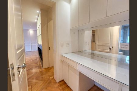 Apartamento à venda com 93m², 2 quartos e 2 vagas Apartamento à venda com 93m², 2 quartos e 2 vagasSuíte 2