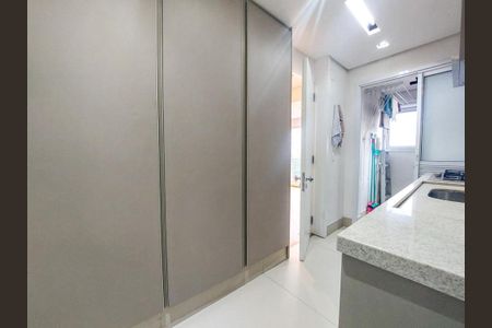 Apartamento à venda com 93m², 2 quartos e 2 vagas Apartamento à venda com 93m², 2 quartos e 2 vagasCozinha