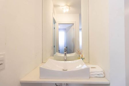 Apartamento para alugar com 37m², 2 quartos e sem vagaBanheiro