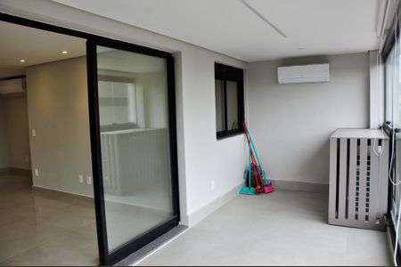 Apartamento para alugar com 87m², 3 quartos e 2 vagasDetalhe - Varanda da Sala e Sala de Jantar