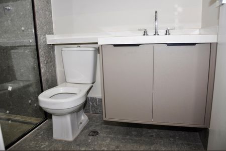 Apartamento para alugar com 87m², 3 quartos e 2 vagasDetalhe - Banheiro Social