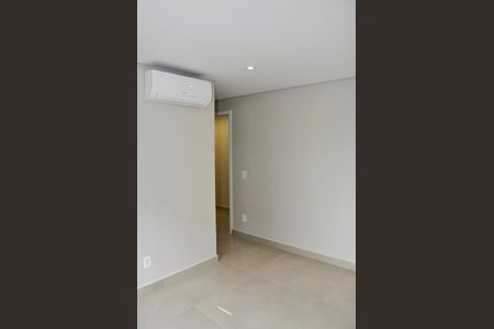 Apartamento para alugar com 87m², 3 quartos e 2 vagasDetalhe - Quarto 01 com Suíte