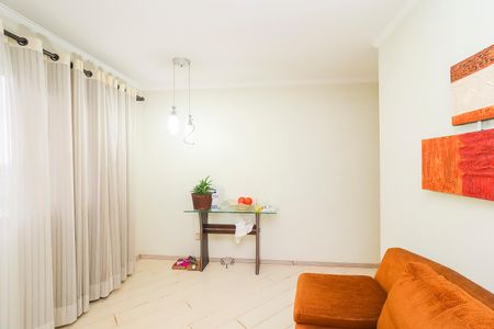 Sala de apartamento à venda com 3 quartos, 60m² em Vila Carmosina, São Paulo