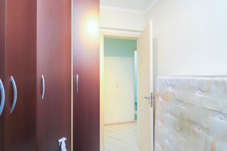 Quarto 1 de apartamento à venda com 3 quartos, 60m² em Vila Carmosina, São Paulo