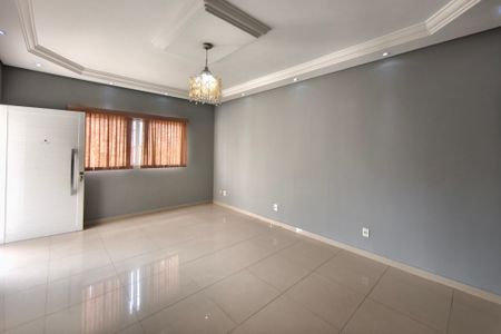 Sala de casa para alugar com 3 quartos, 110m² em Jardim Santa Amalia, Campinas
