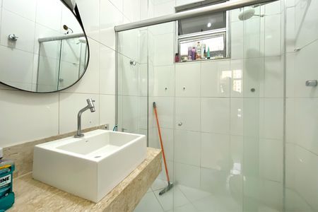 Banheiro de apartamento à venda com 3 quartos, 95m² em Centro, Belo Horizonte