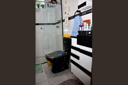 Apartamento à venda com 49m², 2 quartos e 1 vagaDetalhe - Banheiro Social