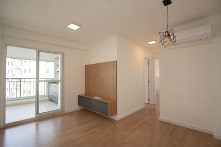 Sala de apartamento para alugar com 2 quartos, 68m² em Vila Primavera, São Paulo