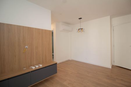 Sala de apartamento para alugar com 2 quartos, 68m² em Vila Primavera, São Paulo