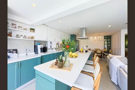 Apartamento à venda com 90m², 2 quartos e 2 vagas Apartamento à venda com 90m², 2 quartos e 2 vagasCozinha