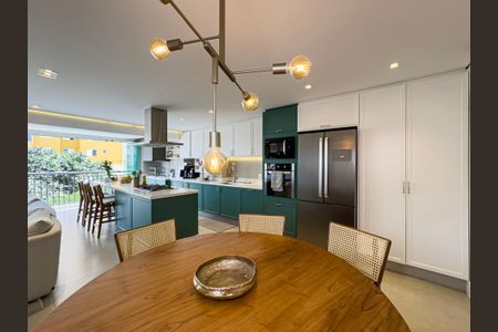 Apartamento à venda com 90m², 2 quartos e 2 vagas Apartamento à venda com 90m², 2 quartos e 2 vagasSala de jantar