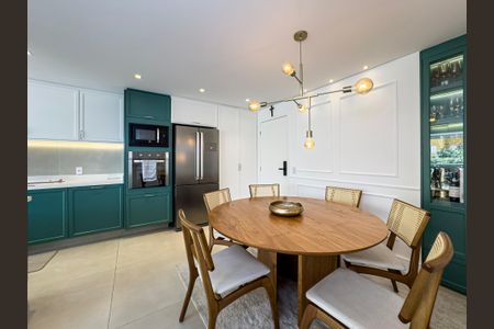 Apartamento à venda com 90m², 2 quartos e 2 vagas Apartamento à venda com 90m², 2 quartos e 2 vagasSala de jantar