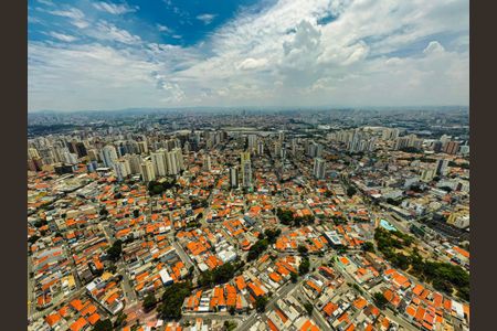 Apartamento à venda com 90m², 2 quartos e 2 vagas Apartamento à venda com 90m², 2 quartos e 2 vagasVista da varanda