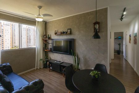 Sala de apartamento à venda com 2 quartos, 44m² em Usina Piratininga, São Paulo