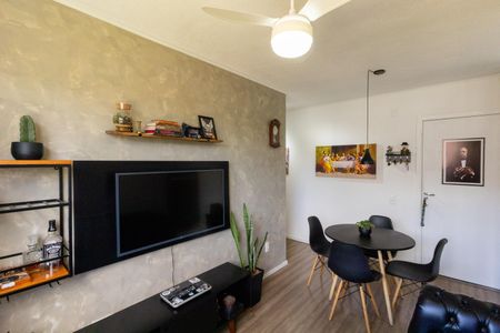 Sala de apartamento à venda com 2 quartos, 44m² em Usina Piratininga, São Paulo