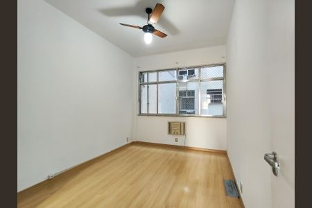 Apartamento à venda com 85m², 2 quartos e sem vagaQuarto 1