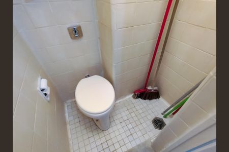 Apartamento à venda com 85m², 2 quartos e sem vagaBanheiro de serviço