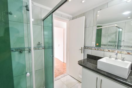 Apartamento à venda com 65m², 2 quartos e sem vaga Apartamento à venda com 65m², 2 quartos e sem vagaBanheiro