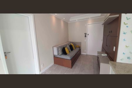 Sala de apartamento para alugar com 1 quarto, 38m² em Presidente Altino, Osasco