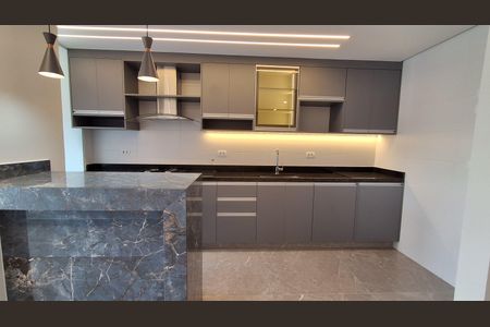 Apartamento para alugar com 68m², 2 quartos e 2 vagasCozinha 