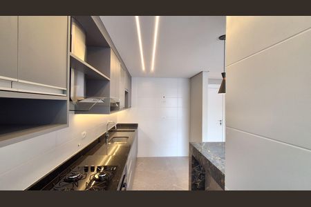 Apartamento para alugar com 68m², 2 quartos e 2 vagasCozinha 