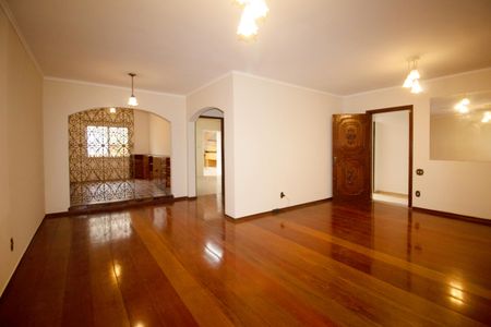 Casa para alugar com 4 quartos, 196m² em Vila Anglo Brasileira, São Paulo