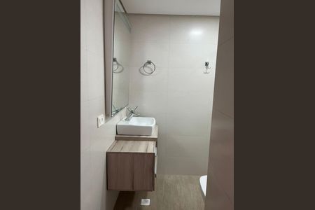Banheiro de apartamento para alugar com 2 quartos, 50m² em Vila Florida, São Bernardo do Campo