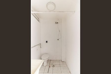 Banheiro de kitnet/studio para alugar com 1 quarto, 28m² em Campos Elíseos, São Paulo