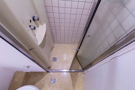 Apartamento para alugar com 85m², 2 quartos e 1 vaga Apartamento para alugar com 85m², 2 quartos e 1 vagaBanheiro 2