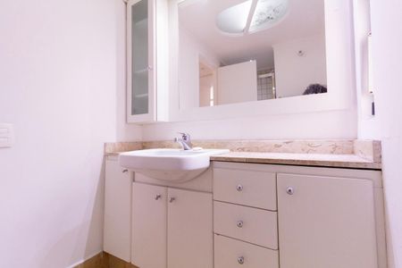 Apartamento para alugar com 85m², 2 quartos e 1 vaga Apartamento para alugar com 85m², 2 quartos e 1 vagaBanheiro 2