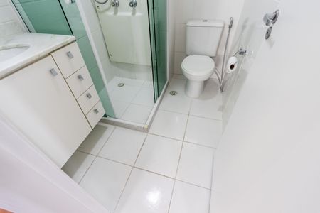 Apartamento à venda com 67m², 2 quartos e 2 vagas Apartamento à venda com 67m², 2 quartos e 2 vagasBanheiro do Corredor