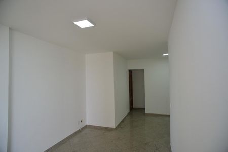 Apartamento para alugar com 115m², 3 quartos e 2 vagas Apartamento para alugar com 115m², 3 quartos e 2 vagasSala