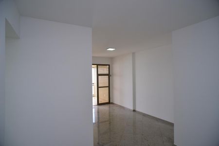 Sala de apartamento para alugar com 3 quartos, 115m² em Barra da Tijuca, Rio de Janeiro