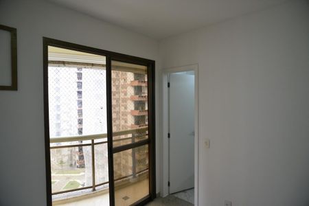 Apartamento para alugar com 115m², 3 quartos e 2 vagas Apartamento para alugar com 115m², 3 quartos e 2 vagasSuíte