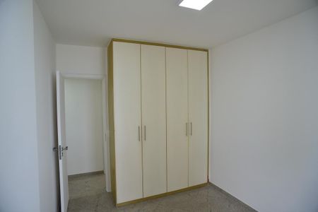 Apartamento para alugar com 115m², 3 quartos e 2 vagas Apartamento para alugar com 115m², 3 quartos e 2 vagasQuarto 2