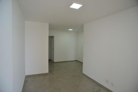 Apartamento para alugar com 115m², 3 quartos e 2 vagas Apartamento para alugar com 115m², 3 quartos e 2 vagasSala