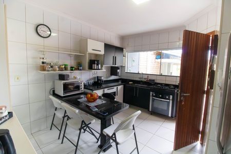 Casa para alugar com 300m², 3 quartos e 3 vagasCozinha