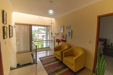 Casa para alugar com 300m², 3 quartos e 3 vagasHall