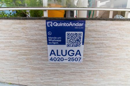 Casa para alugar com 300m², 3 quartos e 3 vagasPlaquinha 