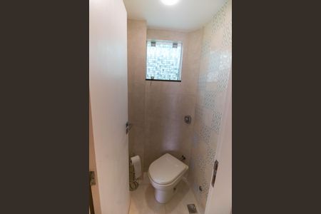 Casa para alugar com 300m², 3 quartos e 3 vagasLavabo