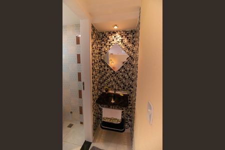 Casa para alugar com 300m², 3 quartos e 3 vagasLavabo